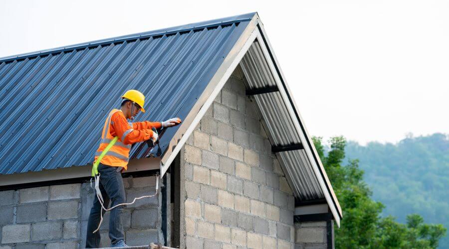 Expert Emergency Roof Repairs services in Guernsey, IA